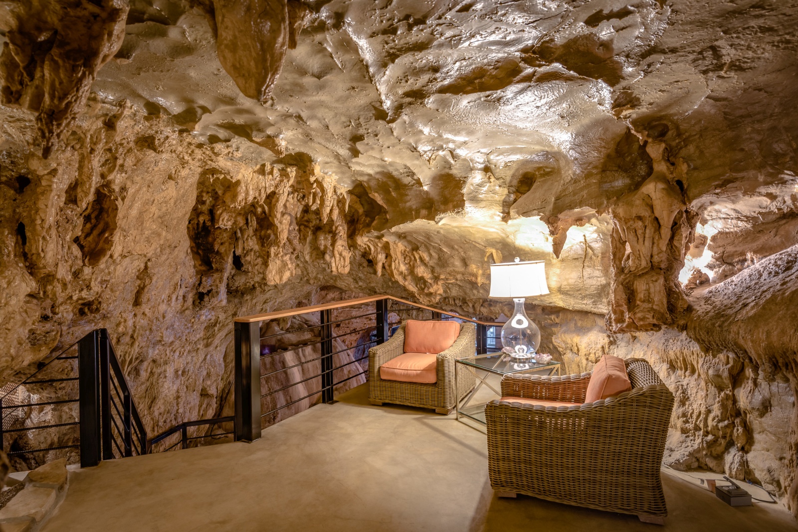 Beckham Creek Cave Lodge The World   s Most Luxurious Cave
